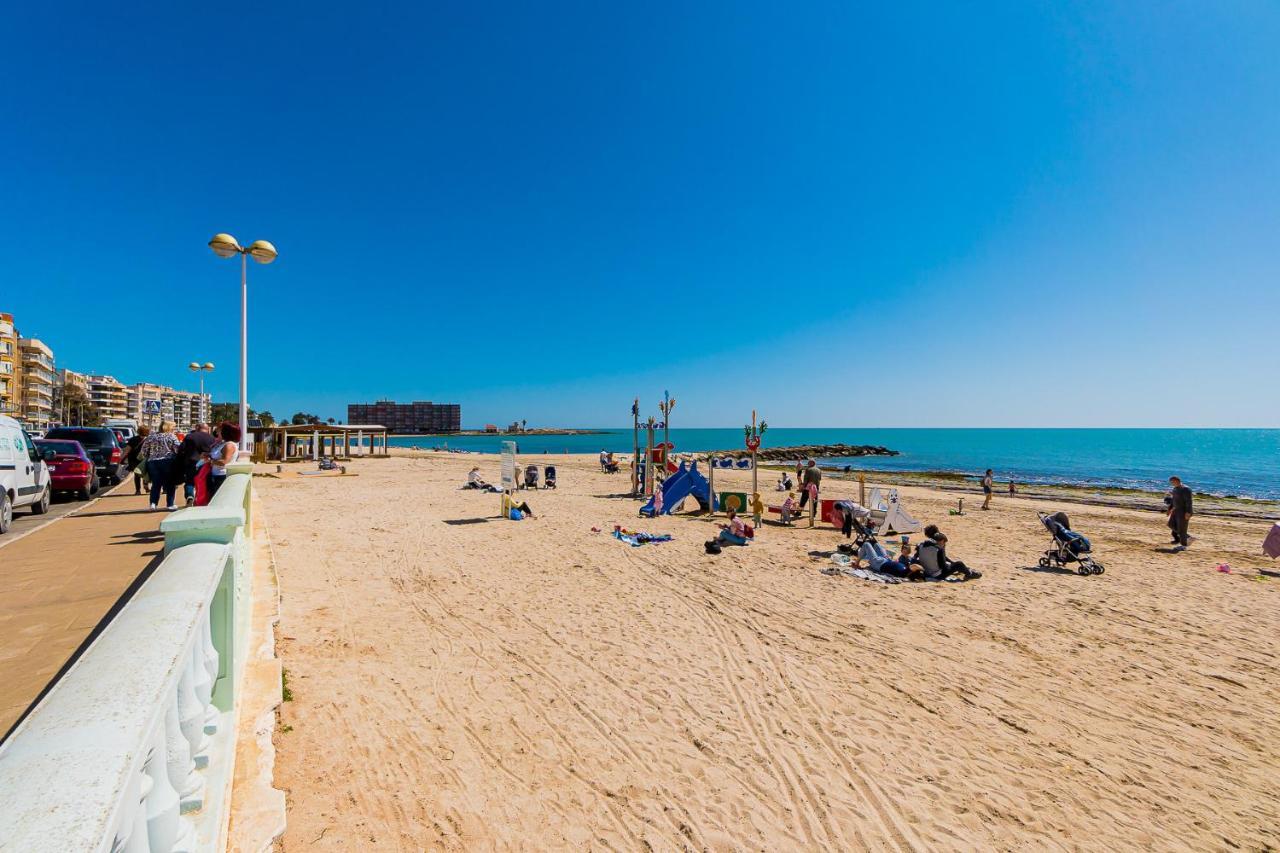Apartamento Sunrise Orbiplaya Torrevieja Eksteriør billede